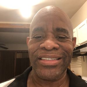 Meet your Posher, Derrick